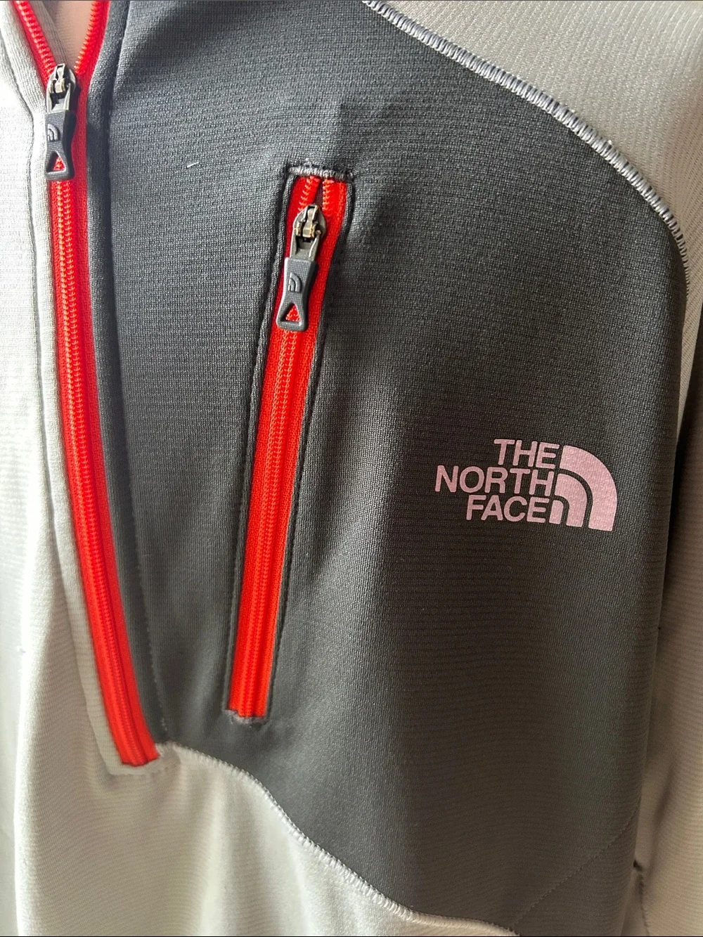 Men’s The North Face Gray Pullover 1/4 Zip with Black Panel and Orange Zipper, L